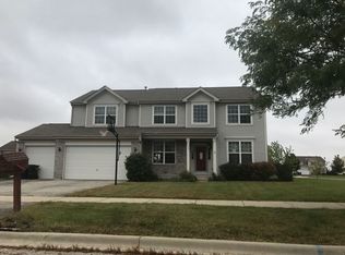 401 Honeysuckle Ln, Yorkville, IL 60560