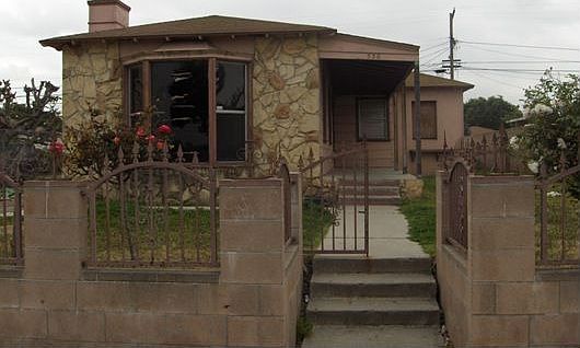 1st image of 350 E 131st St