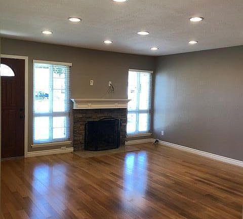 2nd image of 610 Barrington Ct