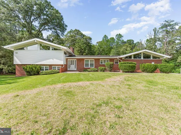 995 Clay Hammond Rd, Prince Frederick, MD 20678