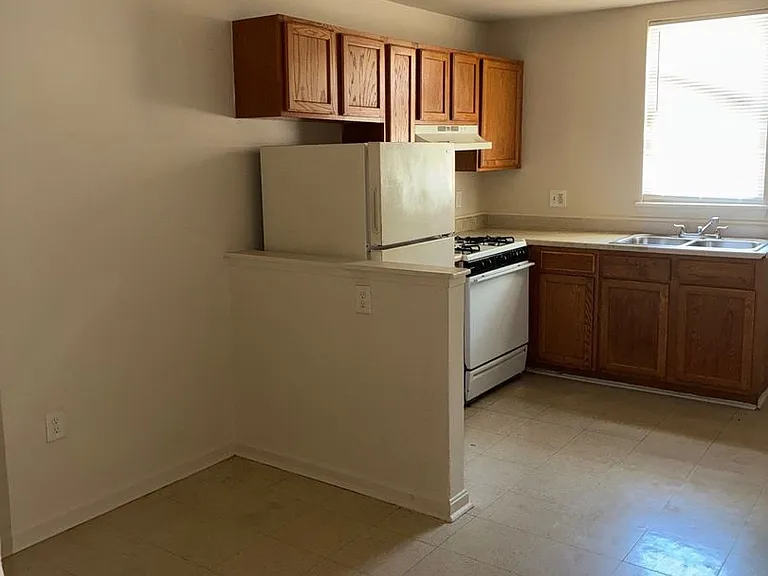 428 S Gilmor St — Photo 9