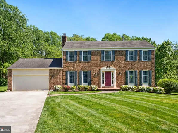 10505 Clipper Dr, Fairfax Station, VA 22039