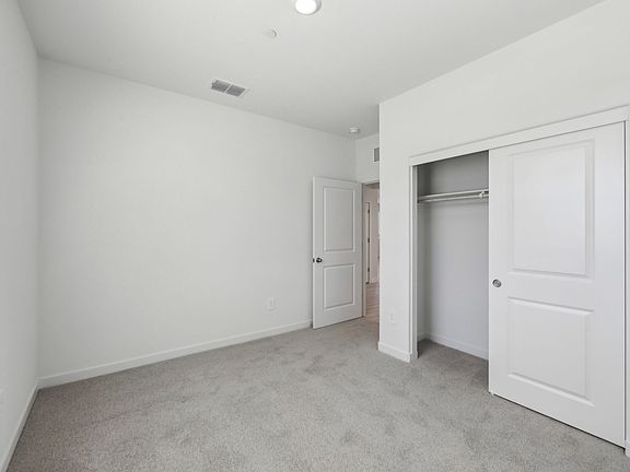 NCA_Riverine_5025_Bedroom_659_ChannelCr_2.jpg