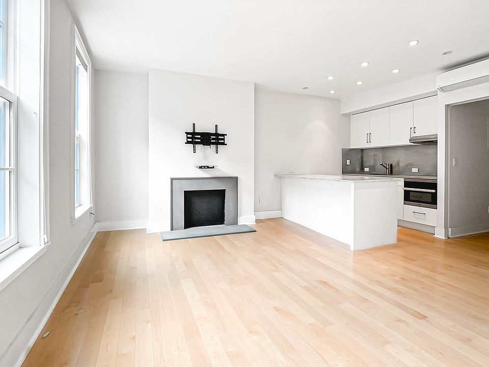 1st image of 279 W 12th St APT 2