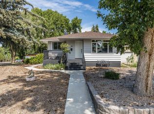 206 S 7th St SE, Medicine Hat, AB T1A1J6