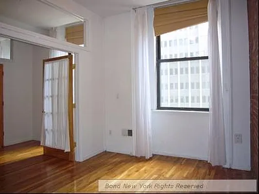 Rented by Bond New York | media 28