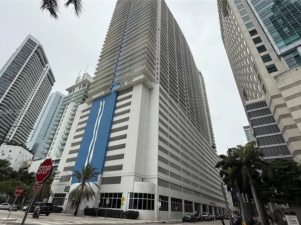 1200 Brickell Bay Dr APT 2216, Miami, FL 33131