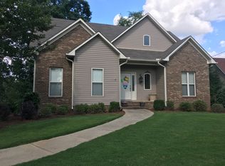 1489 Overlook Point, Warrior, AL 35180