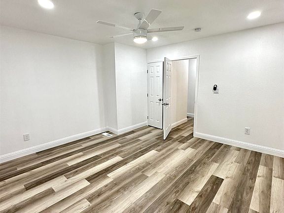 5th image of 7724 Crest Ave