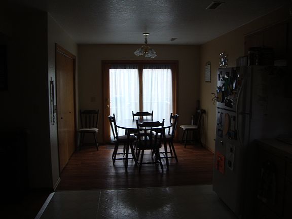 4th image of 2405 Knoll Ct