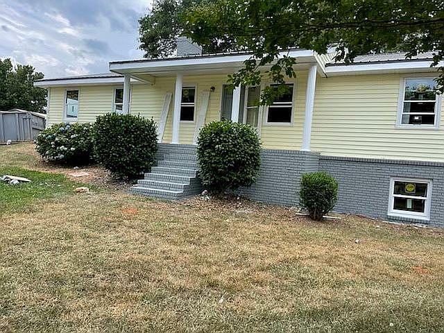 2nd image of 155 Edgewood Dr