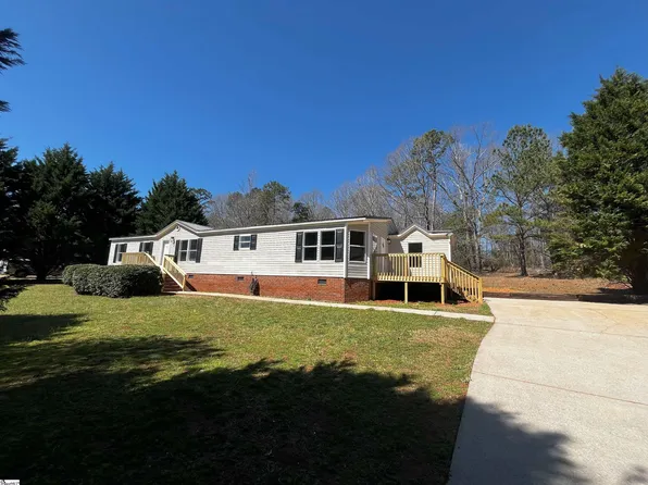212 Creekstone Dr, Piedmont, SC 29673