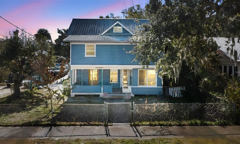 1st image of 212 MARY AVENUE