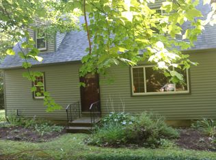11 Rollingwoods Rd, Hubbardston, MA 01452