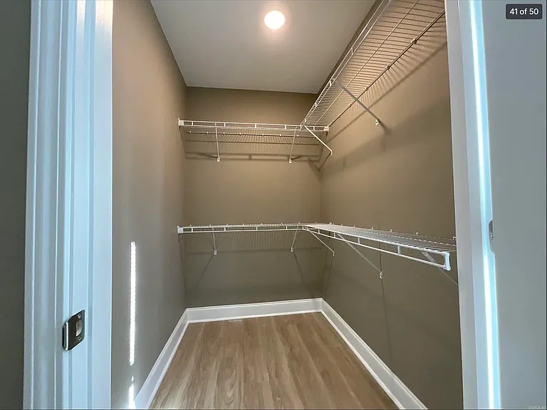 401 & 403 E Center St #401 — Photo 22