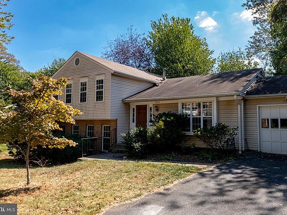 2nd image of 2515 Fallsmere Ct