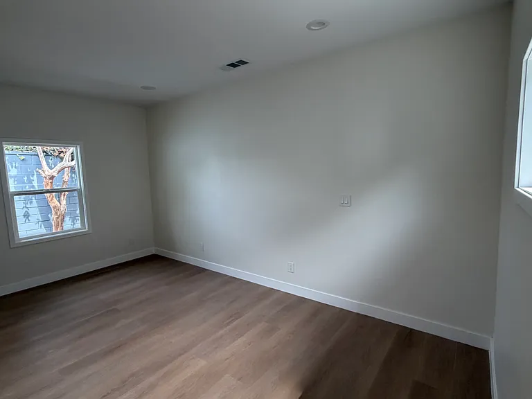 1608B S Songish St — Photo 25