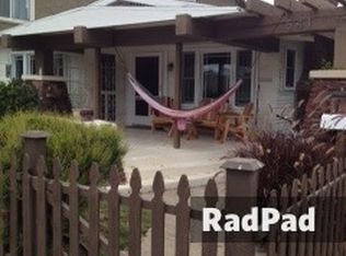 541 Santa Clara Ave, Venice, CA 90291