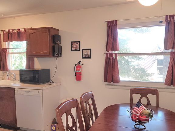 5th image of 81 Hudson Parkway #A