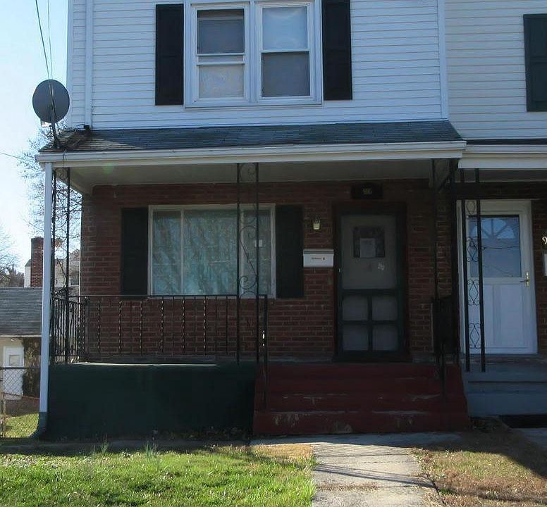 1st image of 905 Marion St