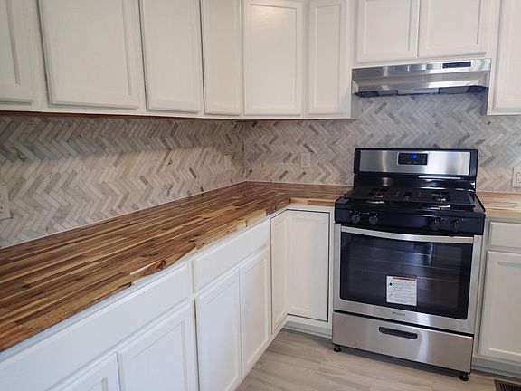 4th image of 122 W Porter St