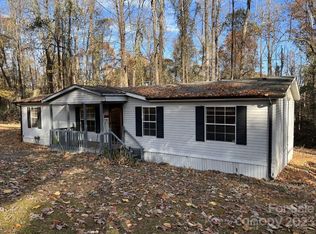 60 Shadowwood Dr, Taylorsville, NC 28681