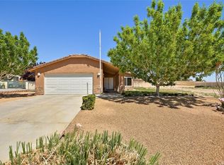 14712 Rivers Edge Dr, Helendale, CA 92342