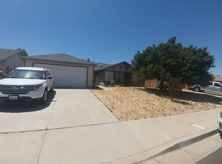 37513 Robin Ln, Palmdale, CA 93550