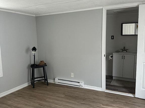 5th image of 3594 Nashua St