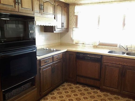 2nd image of 32 Allendale Dr