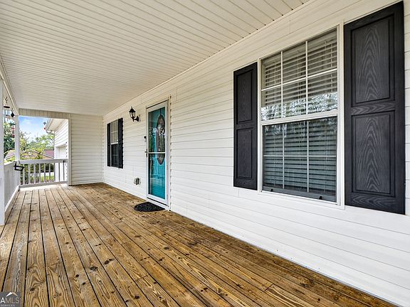 5th image of 846 Campbell Rd