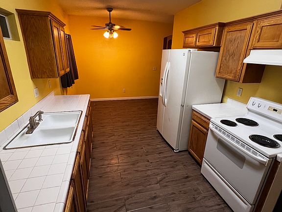 5th image of 1760 Willow Springs Ave