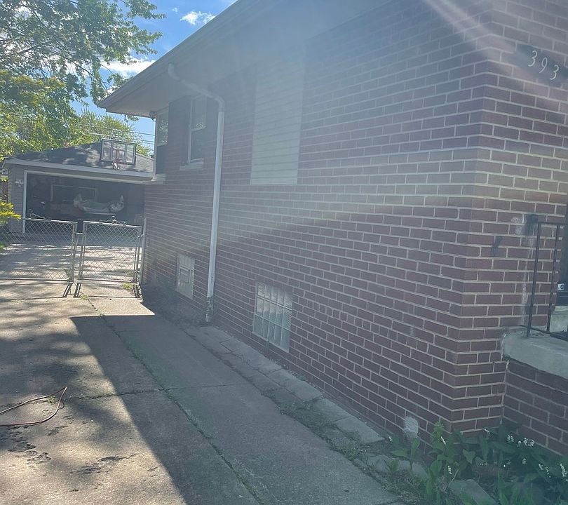 1st image of 393 Clyde Ave