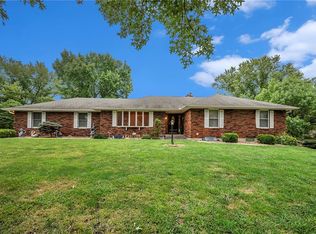 6003 Palomino Dr, Saint Joseph, MO 64505