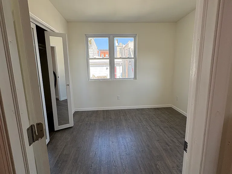 209 S Chapel St — Photo 17