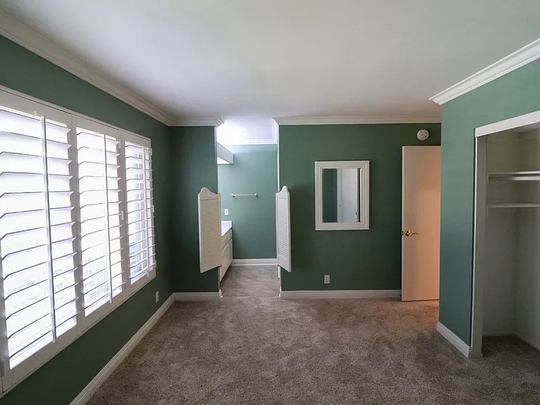 1050 Pacifica Dr — Photo 30