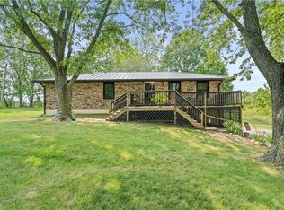 8720 S Corn Rd, Oak Grove, MO 64075