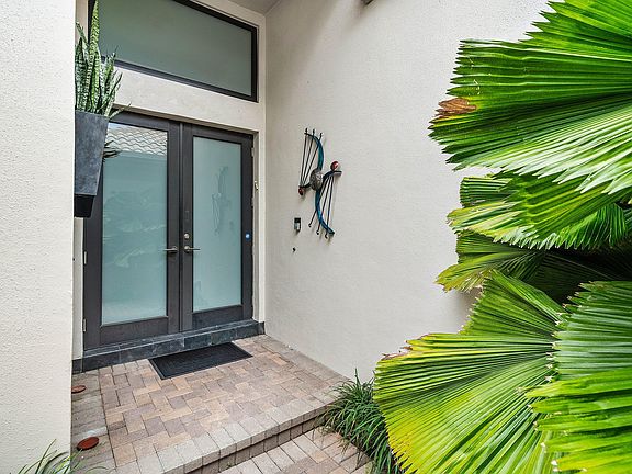 4th image of 6054 NW 23RD Avenue