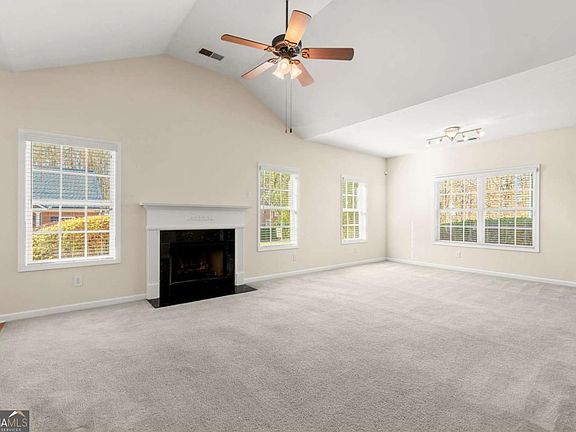 4th image of 3361 Raes Creek Rd #8