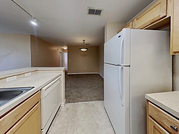 4th image of 5800 Lake Pointe Village Cir APT 612