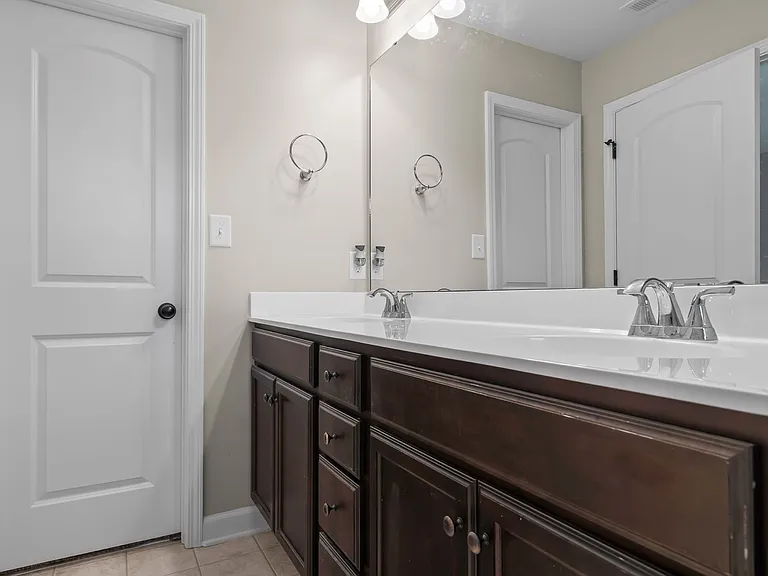 204 Alexa Pl — Photo 20