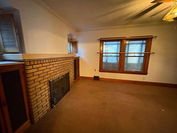 2nd image of 8123 Vista Ave