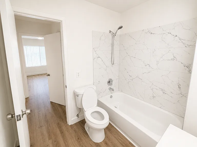 7450 Canby Ave — Photo 9