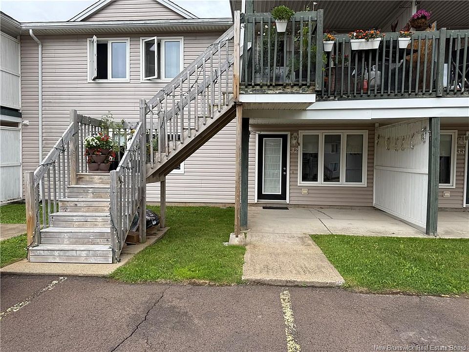1st image of 30 Grant St #32