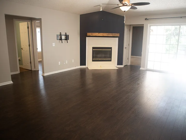 1714 Ashmore Green Dr — Photo 4