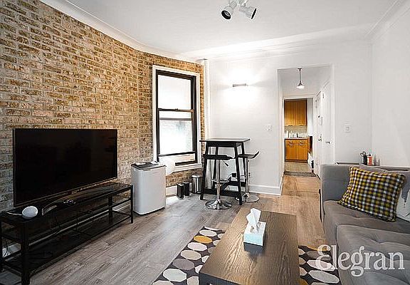 3rd image of 212 E 84th St APT 3D