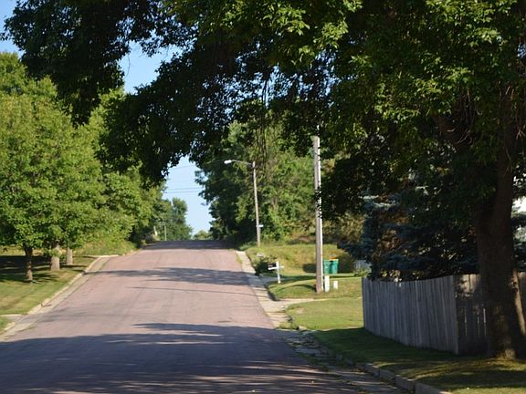 5th image of 400 S 2nd St
