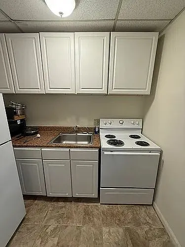 Studio, $1,295 — Photo 4