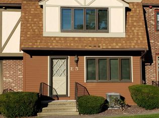 E5 Scotty Hollow Dr, North Chelmsford, MA 01863