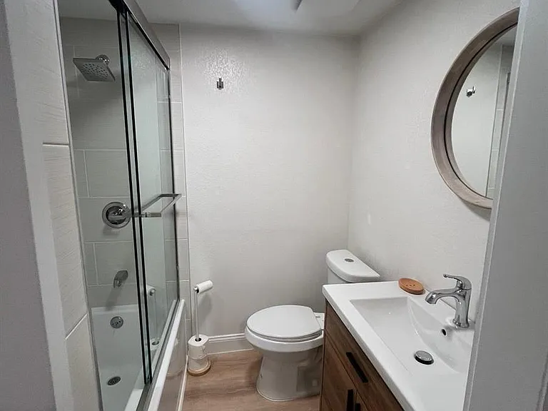 2040 Falconhurst Pl — Photo 11